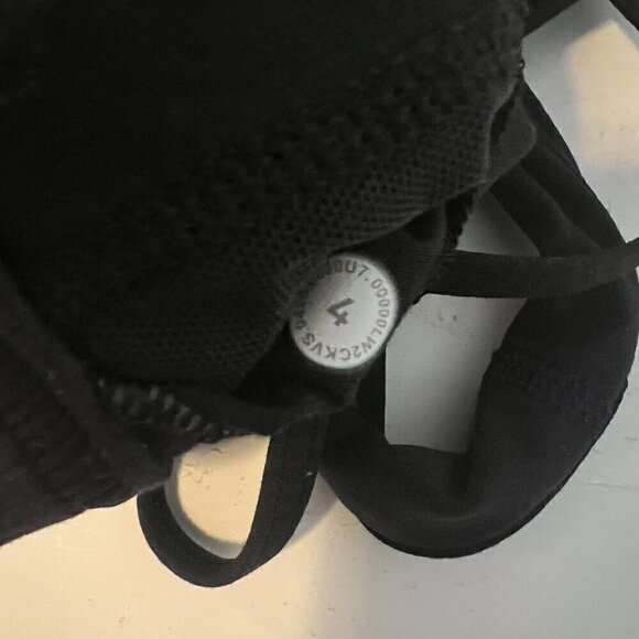 RARE Lululemon Run Layered Soft Sports Bra Black 4 - Picture 9 of 10